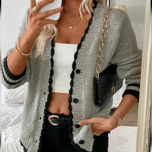 Women Colorblock Long Sleeve Knit Casual Cardigan - Picture 3 of 6